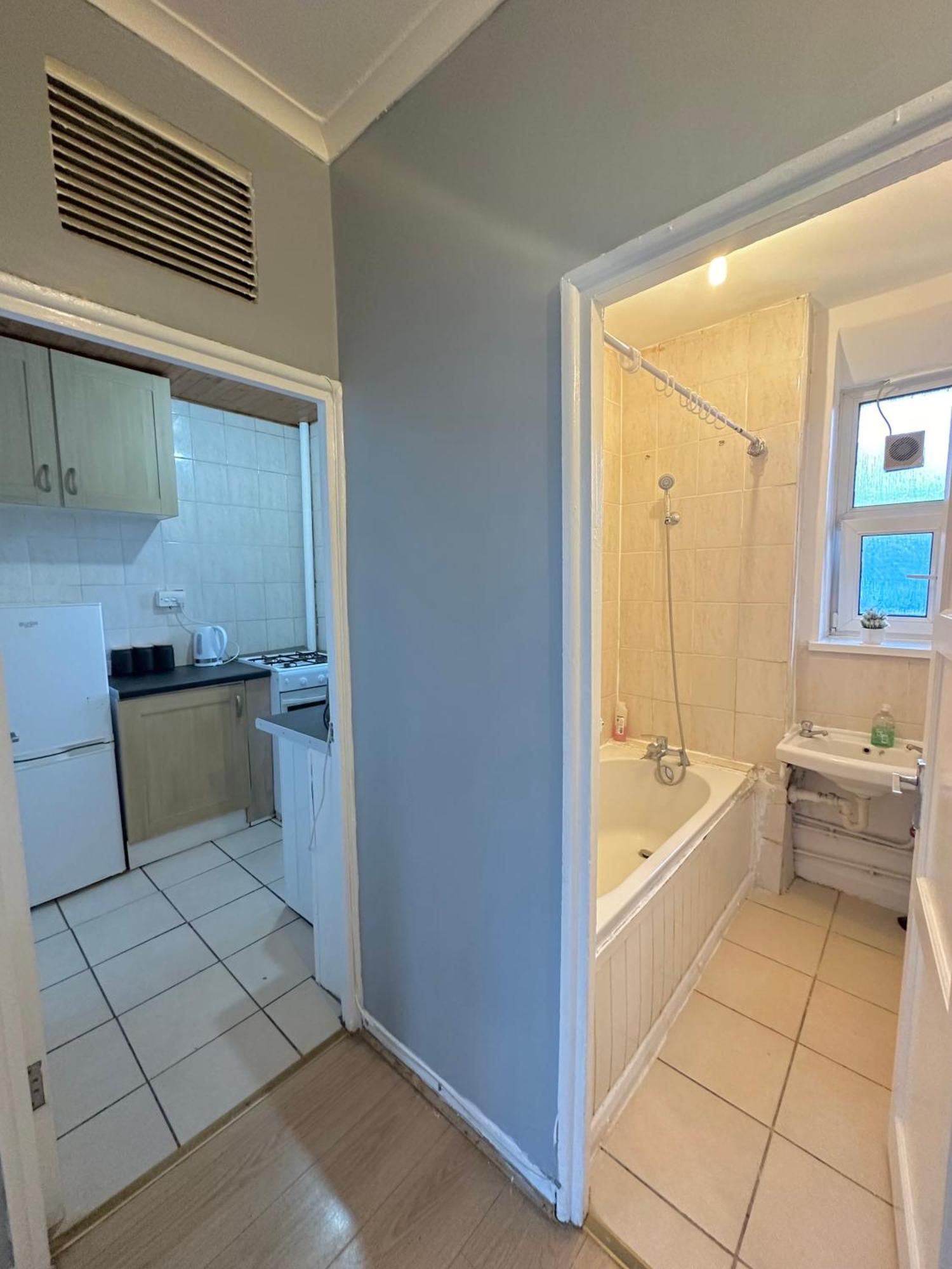 1 Bedroom Flat In Whitechapel, London Londres Exterior foto
