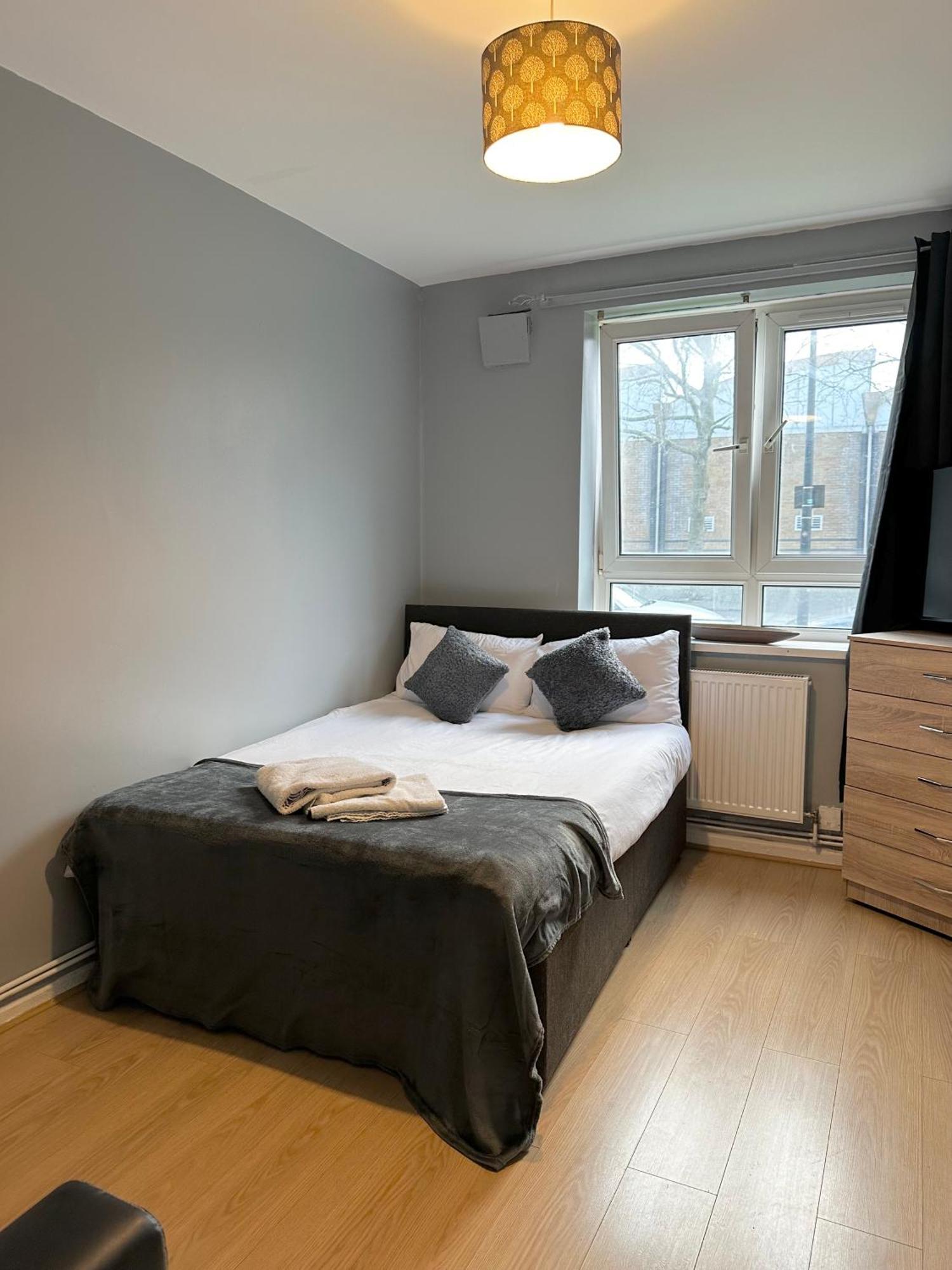1 Bedroom Flat In Whitechapel, London Londres Exterior foto